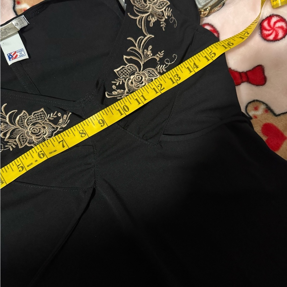 Vintage La Belle rose-embroidered black dress | Size Med - Picture 9 of 10